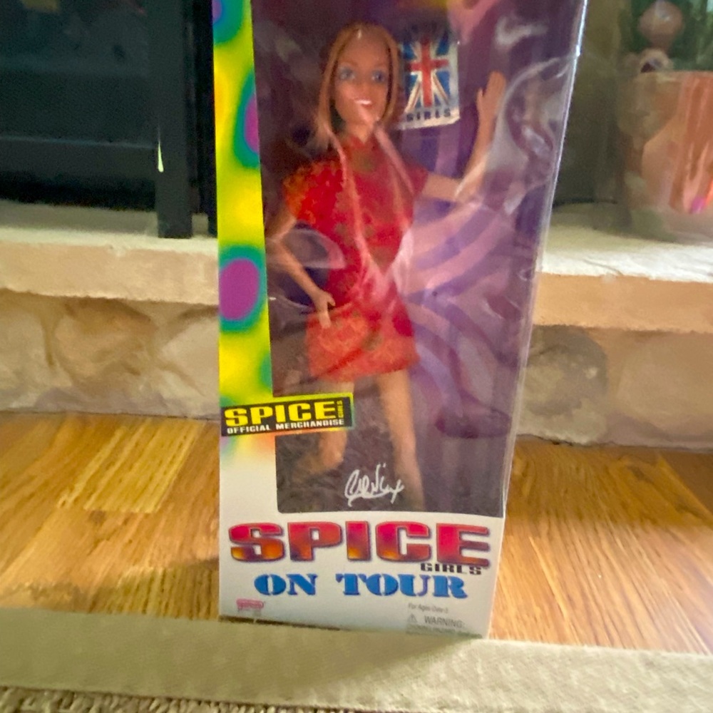 Spice girls on Tour. Geri